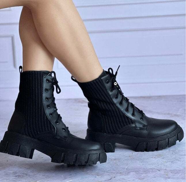 Bota Clásica Con Suéter Bordado By Meel - By Meel Mx
